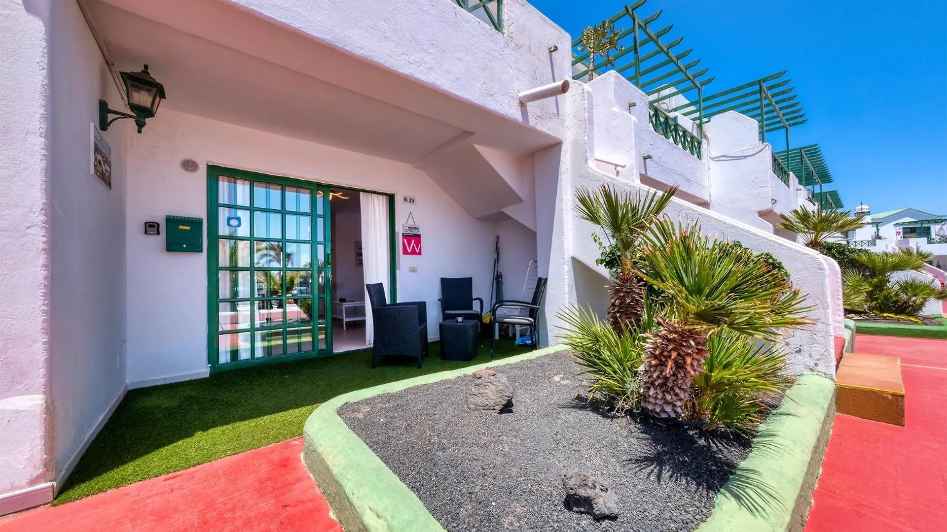 Apartment La Vela Azul -Pool & Tennis - Free Ac &Good Wifi- Smart Tv Puerto del Carmen