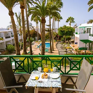  Apartment Paradise Club